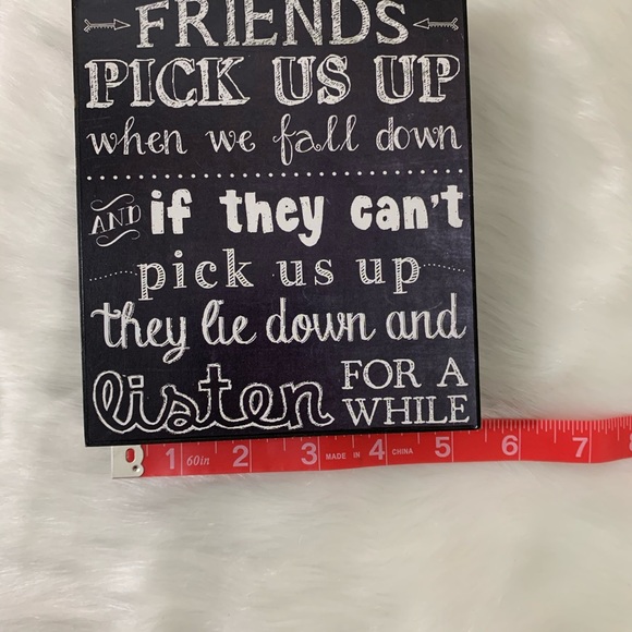 Decor - Picture 2 of 3